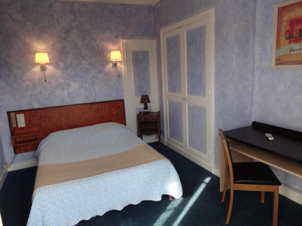 Hotel La Champagne Ardenne Cabourg Esterno foto
